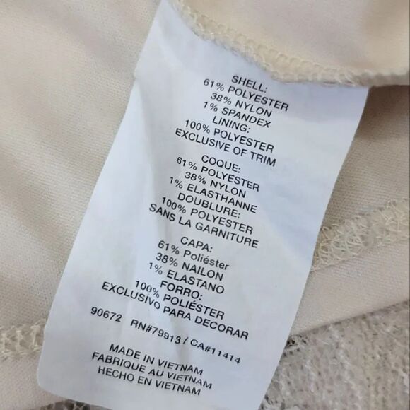 Jessica Simpson Maternity Lace  Blouse in Ivory Size Medium - Picture 7 of 9